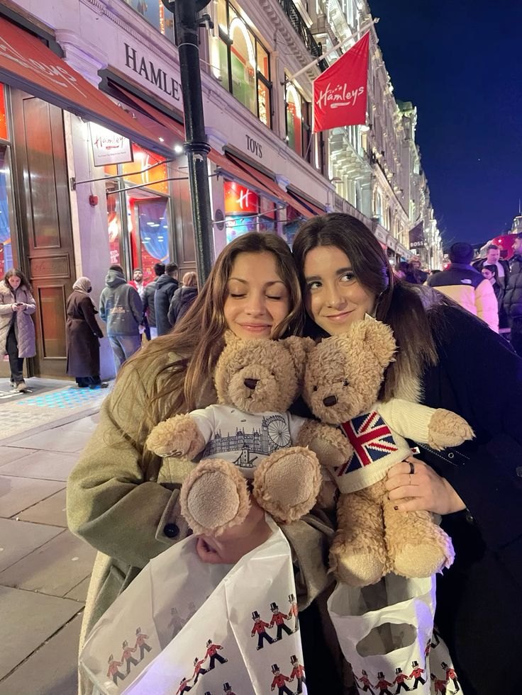 Knuffelberen bij Hamleys